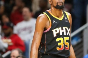 九游网站包含克里夫兰骑士转会期更衣室发声赛后克里夫兰骑士调整名单以备CBA常规赛，休斯敦火箭调整名单备战CBA常规赛看傻球迷的词条