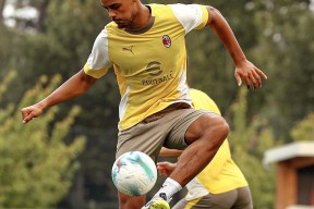 九游体育下载app包含今晚AC米兰状态回暖：意甲节点到来，管理层满意，心理建设被强调的词条